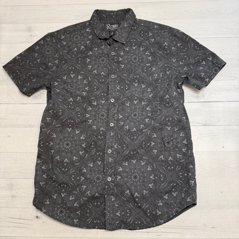 Retrofit men's short sleeve button down shirt‎ bandana print grey medium